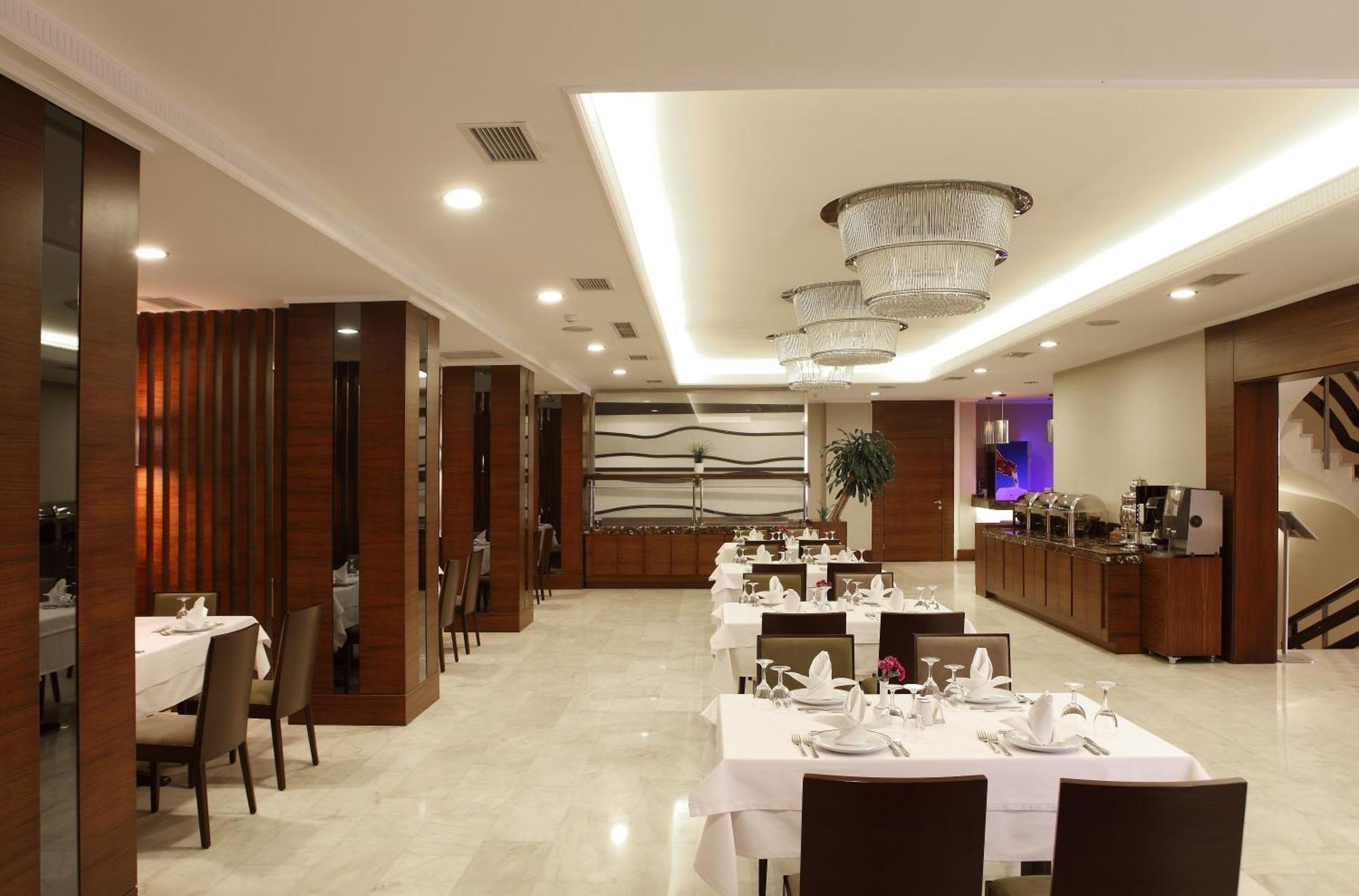 Eyuboglu Hotel Ankara Buitenkant foto