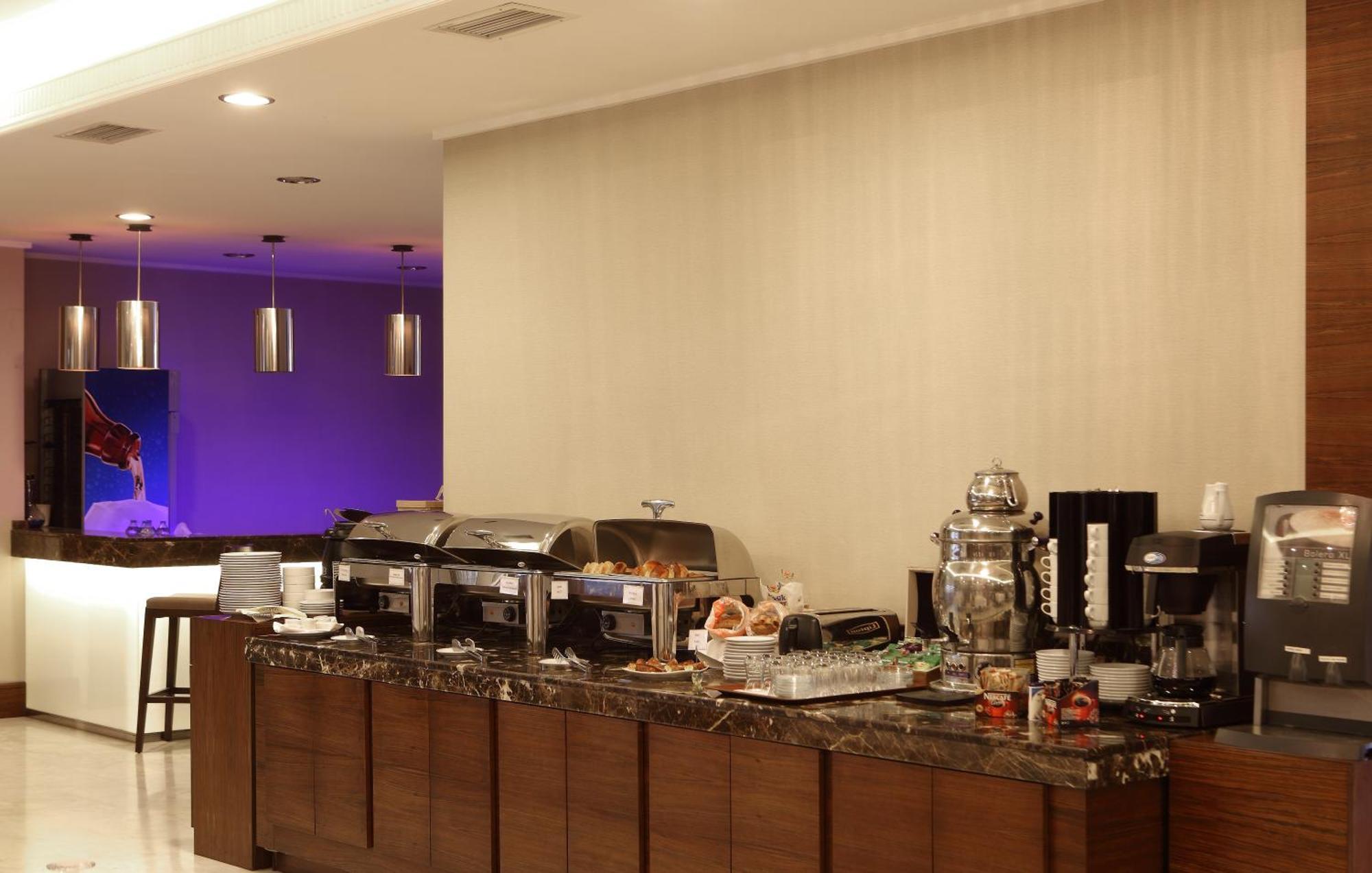 Eyuboglu Hotel Ankara Buitenkant foto