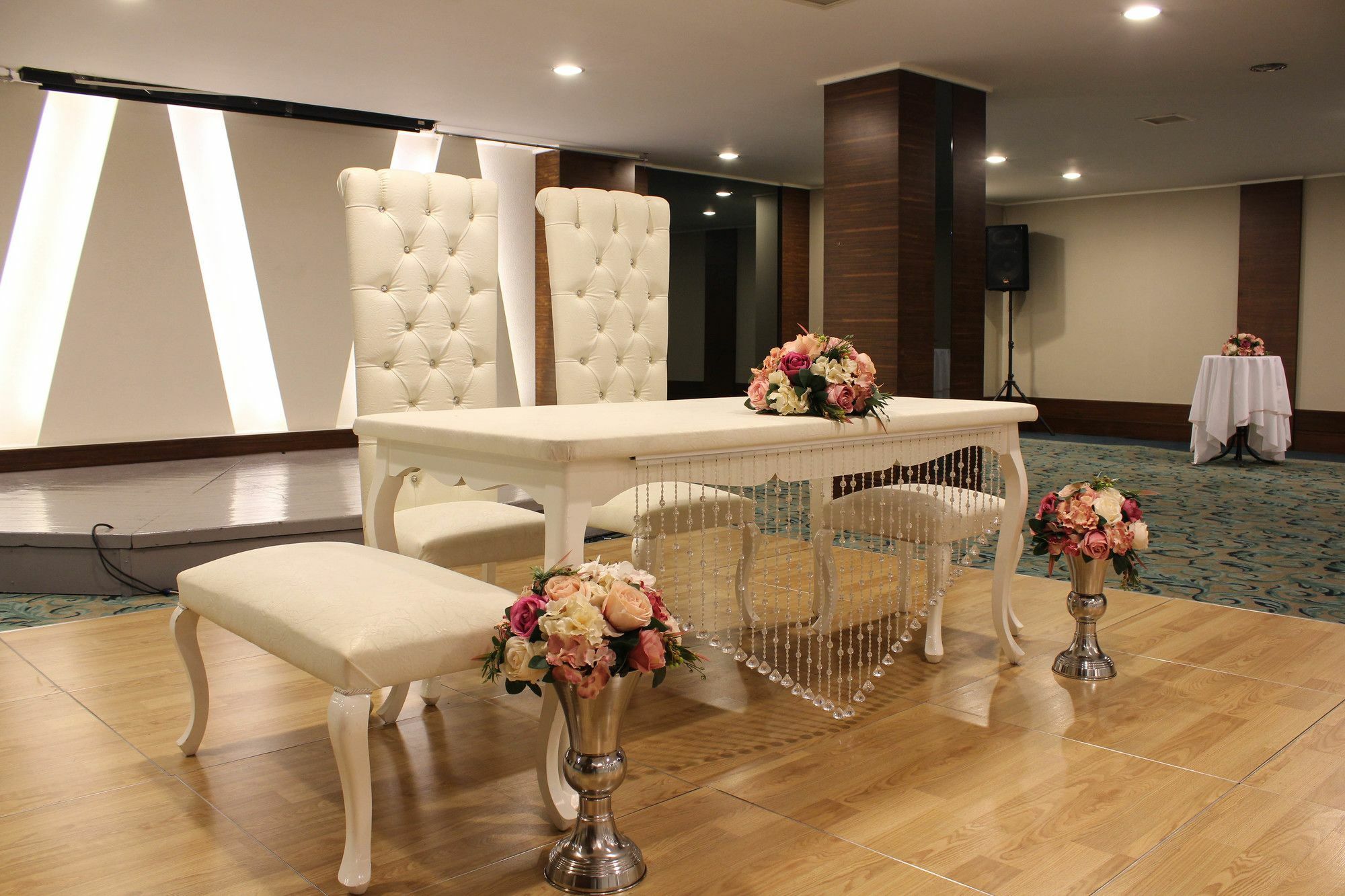 Eyuboglu Hotel Ankara Buitenkant foto